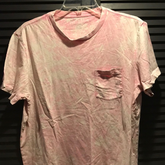 Pink American eagle tee-shirt. - Picture 3 of 8